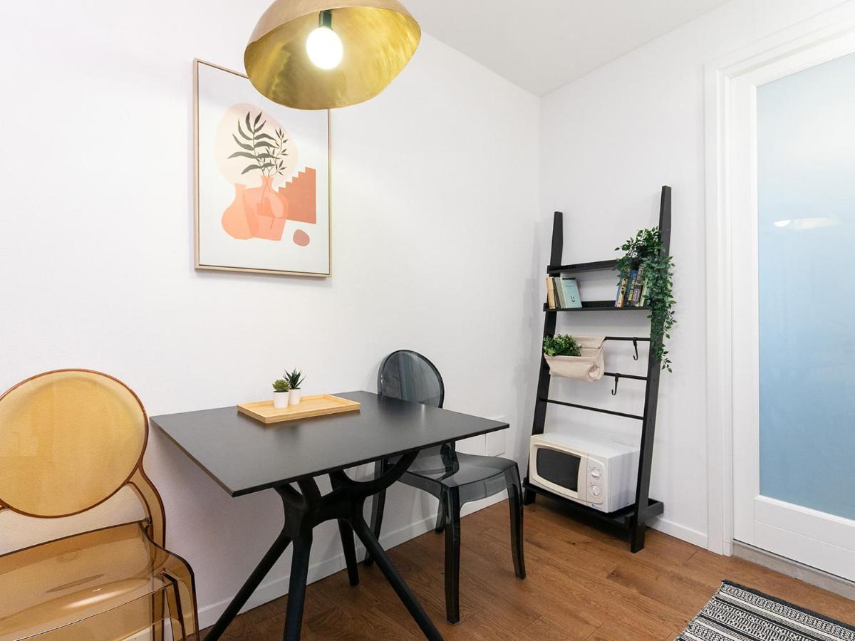 רוביני Stylish Studio Apartment By Irundo מראה חיצוני תמונה