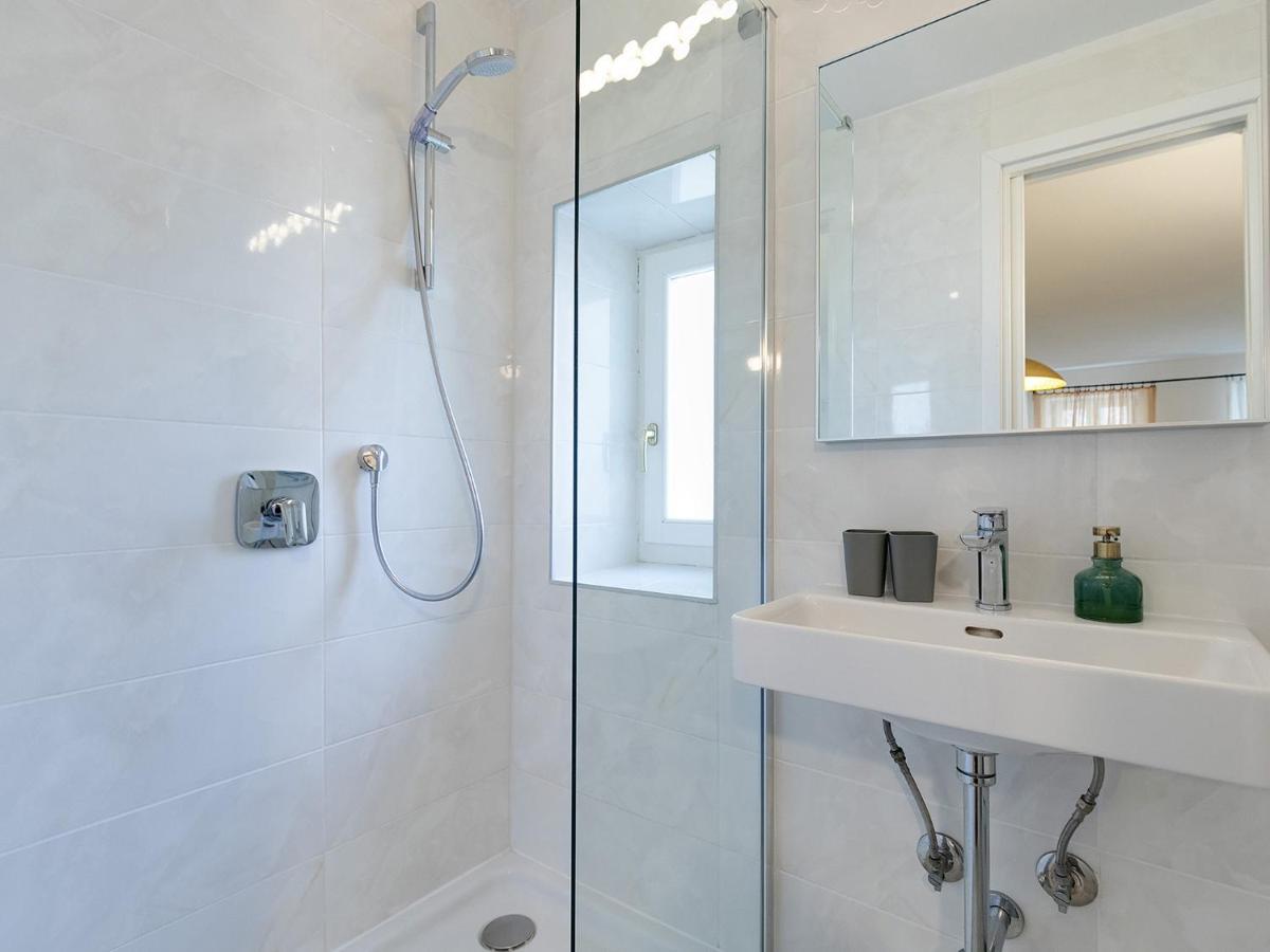 רוביני Stylish Studio Apartment By Irundo מראה חיצוני תמונה